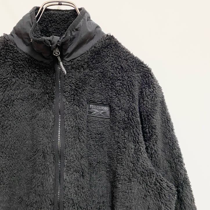古着 used　Reebok　リーボック　長袖ハイネックフリースジャケット　ボアアウター　ワッペン刺繍　黒　ブラック　Lサイズ