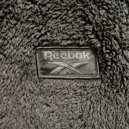 古着 used　Reebok　リーボック　長袖ハイネックフリースジャケット　ボアアウター　ワッペン刺繍　黒　ブラック　Lサイズ