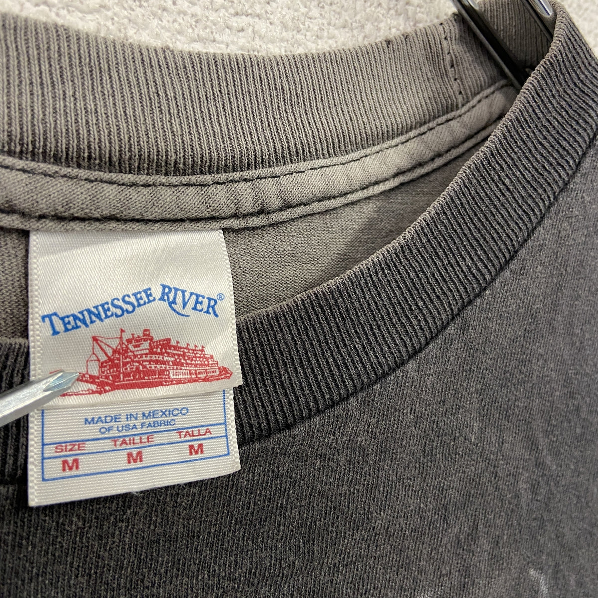 TENNESSEE RIVER　半袖プリントＴシャツ　黒　ブラック　Mサイズ　古着