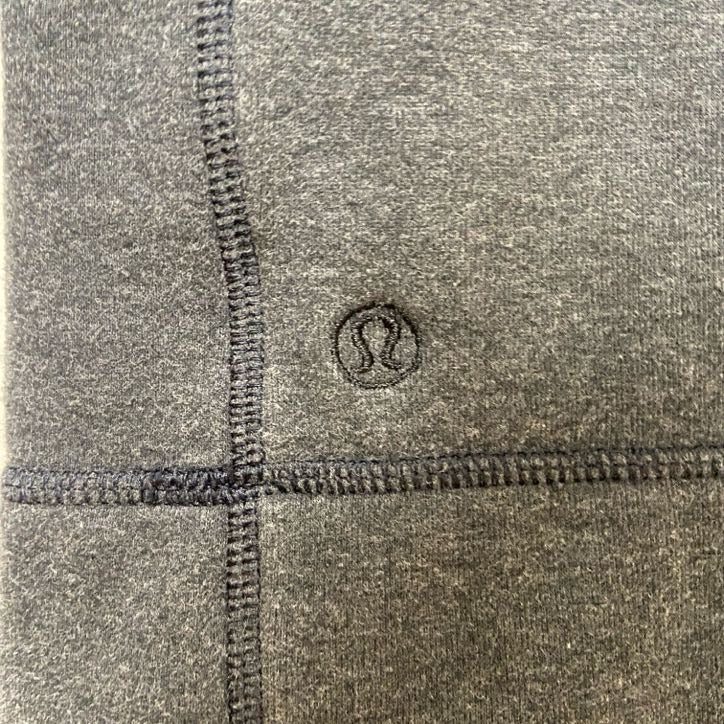長袖ハーフボタンスウェット　トレーナー　ワンポイントロゴ刺繍　ノームコア　ダークグレー　秋冬服　Lサイズ　古着