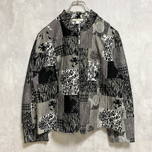 古着 used　dressbarn　ドレスバーン　長袖総柄フルジップブルゾン　ジャンパー　黒　ブラック　レトロデザイン