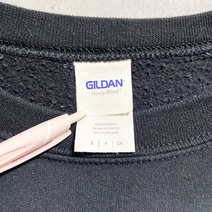 GILDAN　ギルダン　長袖クルーネックプリントスウェット　トレーナー　プリンセス　黒　ブラック　Sサイズ　古着