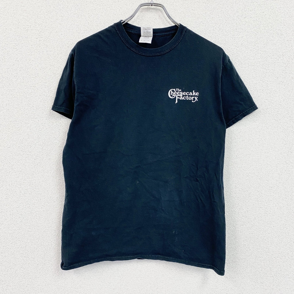 GILDAN　ギルダン　Cheesecake Factory　チーズケーキファクトリ―　半袖プリントTシャツ　黒　ブラック　Mサイズ　古着