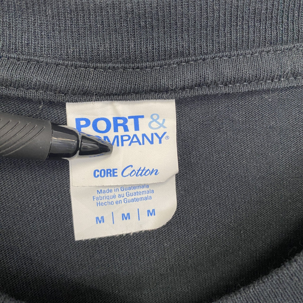 PORT＆COMPANY　半袖プリントTシャツ　FENWICK　クルーネック　カジュアル　ブラック　黒　Mサイズ　古着