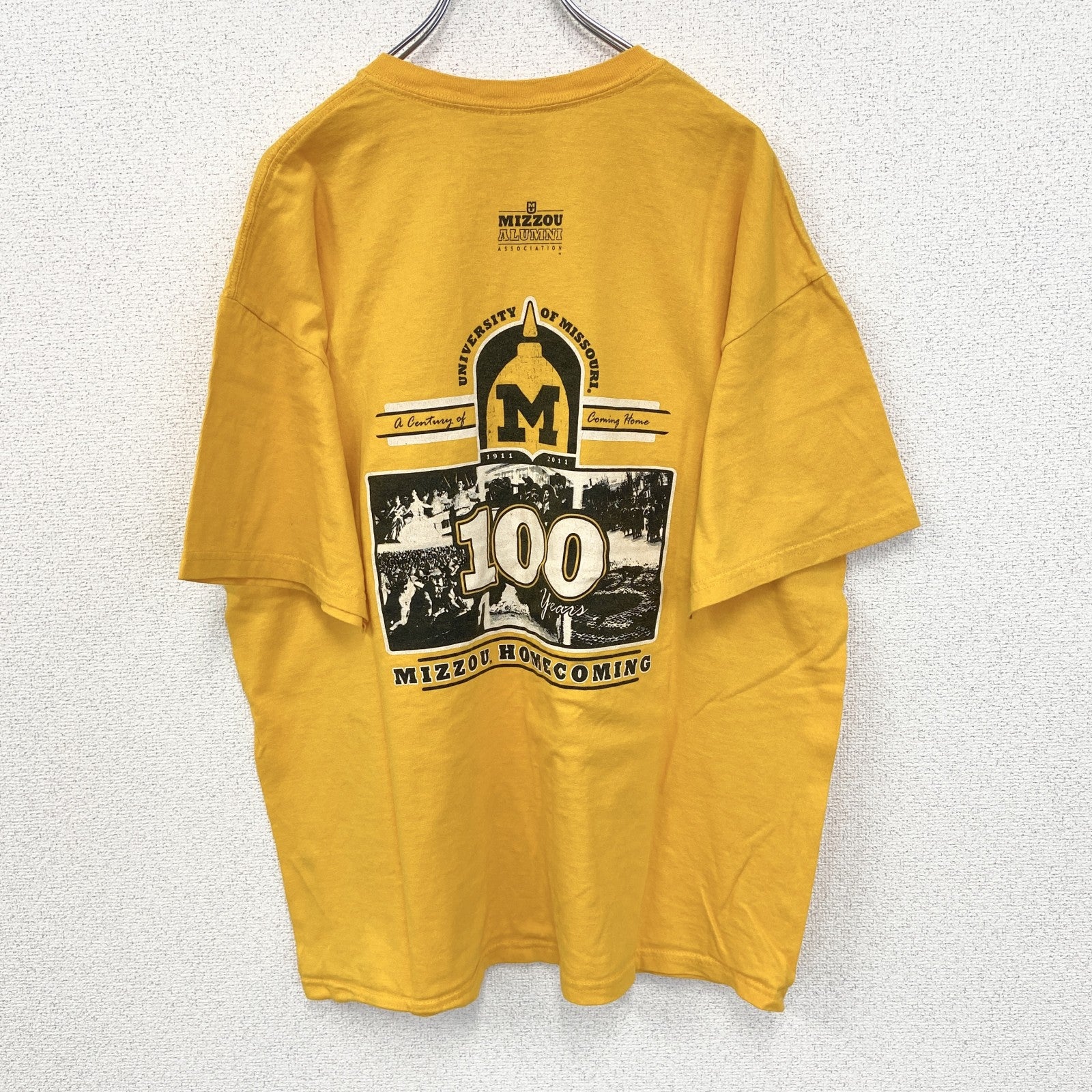 GILDAN ギルダン　半袖プリントTシャツ　ビッグT　MIZZZOU.　クルーネック　黄色　イエロー　XLサイズ　古着