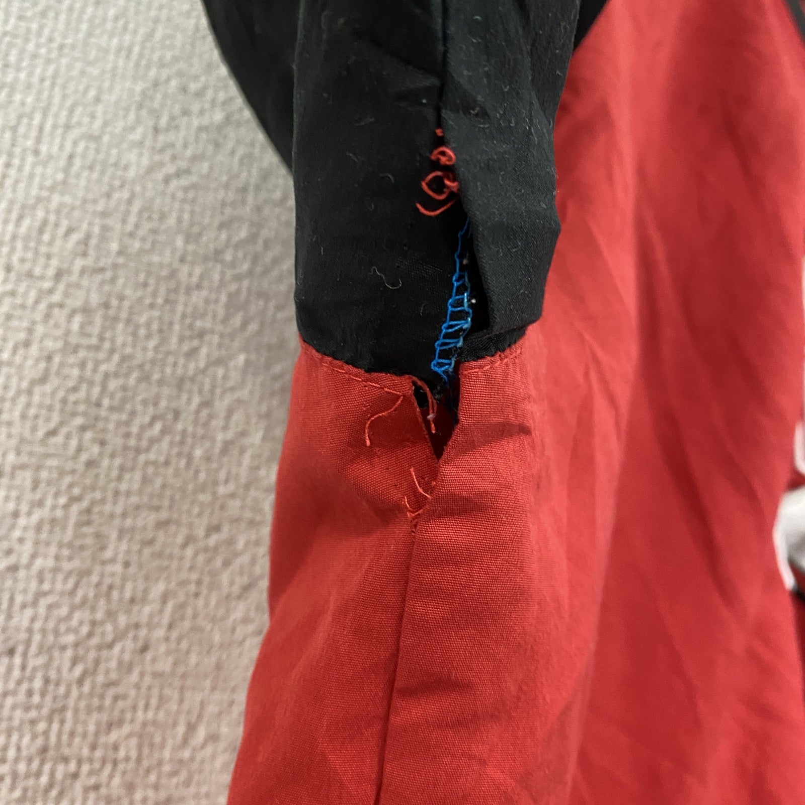 58 SPORTS　ナイロンプルオーバージャケット　アーチプリント　ポケット付き　刺繍ロゴ　デカロゴ　赤　レッド　Lサイズ　古着