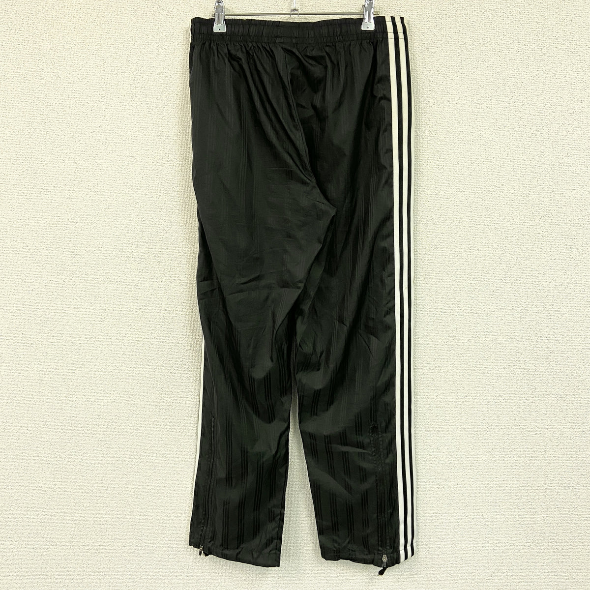 adidas　アディダス　トラックパンツ/トレーニングパンツ　黒　ブラック　Lサイズ　古着