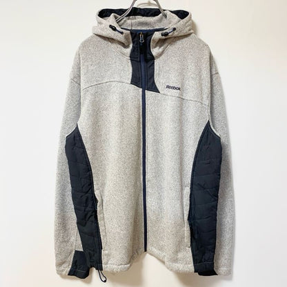 古着 used　Reebok リーボック　長袖フルジップスウェット　裏フリースパーカー　ワンポイントロゴ刺繍　Lサイズ