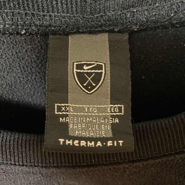 古着 used　NIKEGOLF　ナイキゴルフ　長袖フリーススウェット　ワンポイント刺繍　黒　ビックシルエット　XXLサイズ