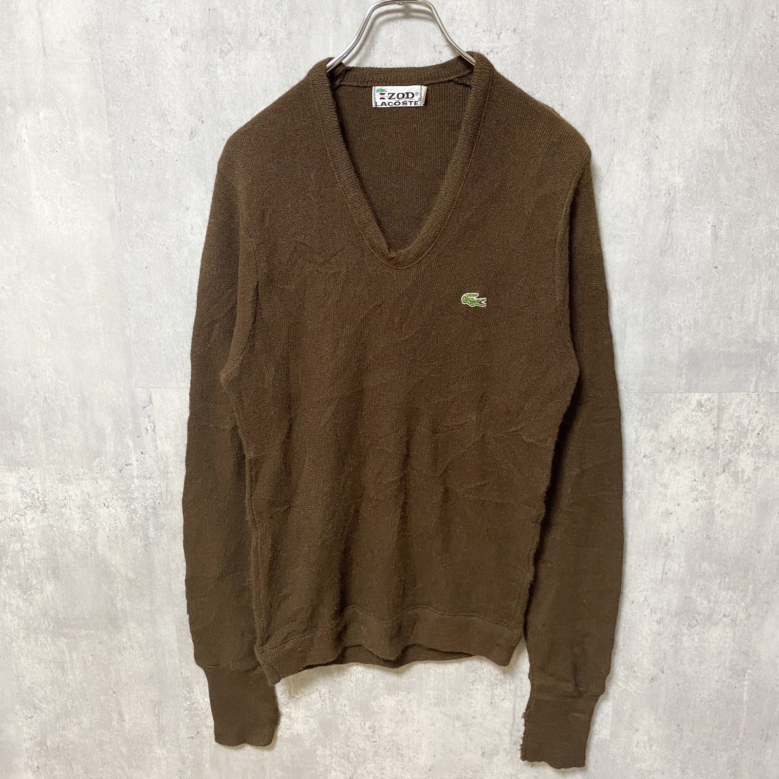 70s　IZOD LACOSTE アイゾッド　ラコステ　長袖Vネックセーター　ニット　ワンポイントロゴ　Sサイズ　　ヴィンテージ　古着