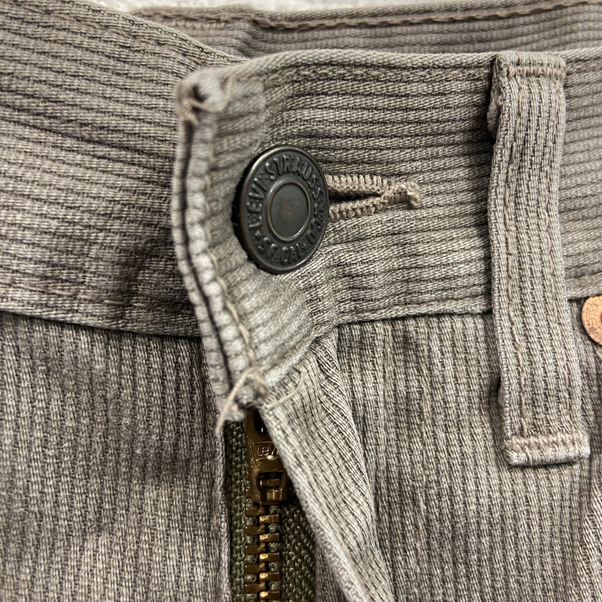 Levi's　リーバイス　513‐1129　コーデュロイパンツ　ジップフライ　アッシュブラウン　W30サイズ　古着