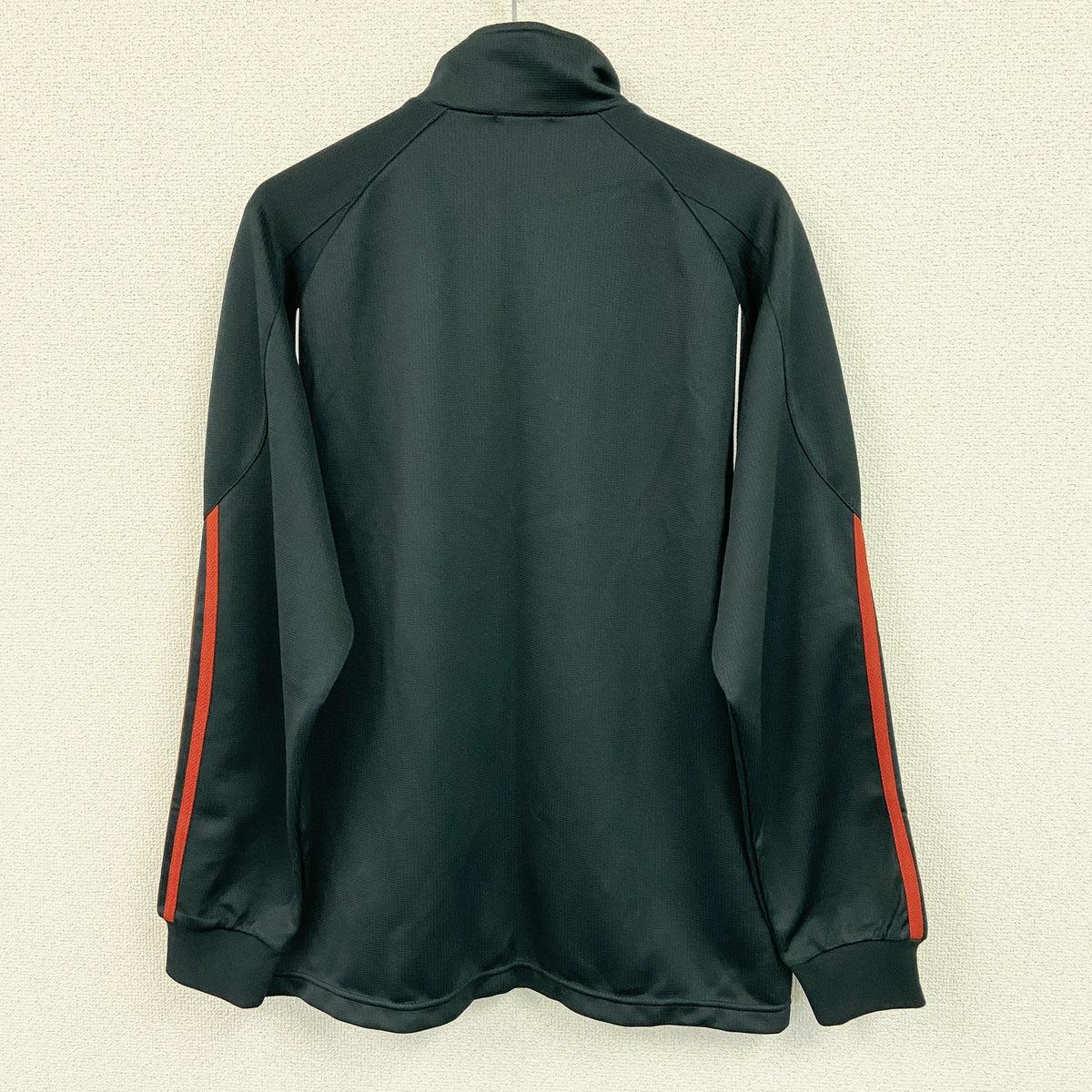 adidas　アディダス　トラックジャケット/ジャージ　黒　ブラック　Lサイズ スポーツジャケット メンズ ポリエステル 古着