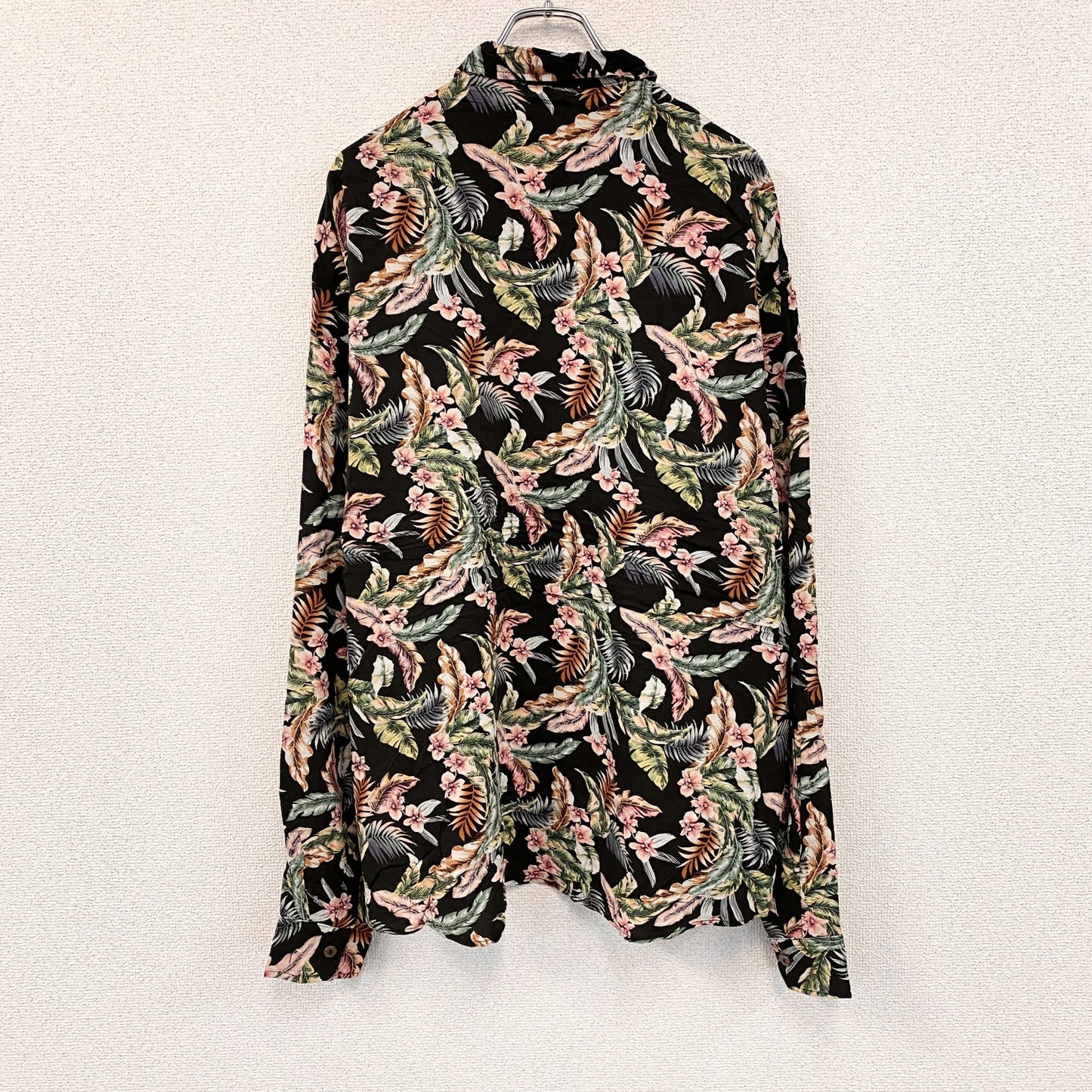 CARDCHE　長袖総柄デザインシャツ　マルチカラー　黒　ブラック　XLサイズ