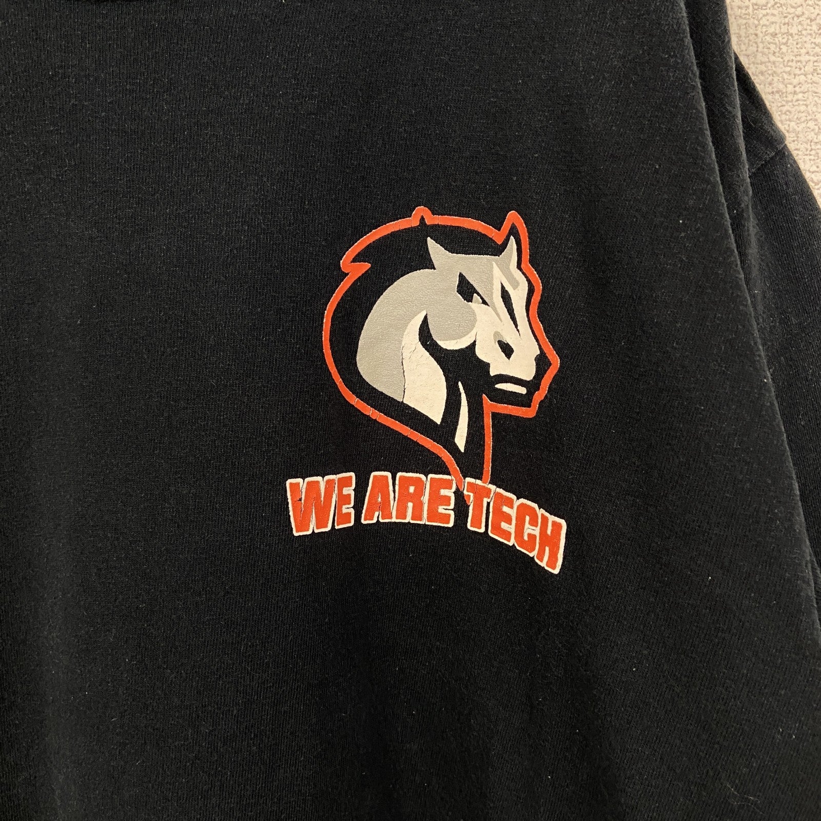 GILDAN ギルダン　半袖プリントデザインTシャツ　クルーネック　WE ARE TECH　黒　ブラック　Mサイズ　古着