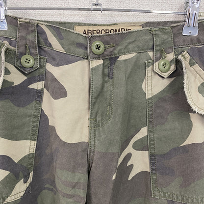 Abercrombie＆Fitch　アバクロ　カーゴパンツ　迷彩　カモフラ柄　カーキ　2サイズ