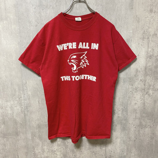 古着 used　GILDAN　ギルダン　半袖クルーネックロゴプリントTシャツ　バックプリント　レトロデザイン　赤　レッド　Mサイズ