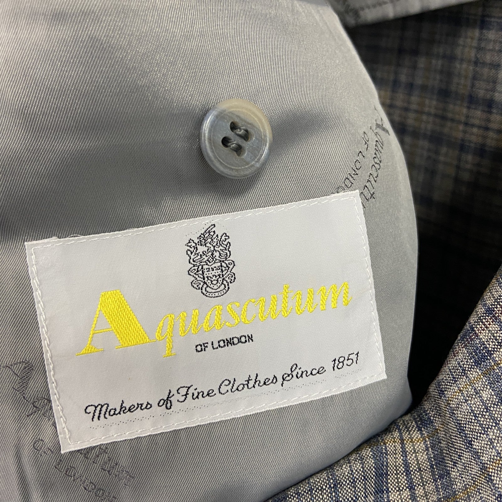 Aquascutum アクアスキュータム　テーラードジャケット　チェック柄　ノッチドラペル　灰色　グレー　古着