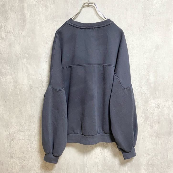 STRADIVARIUS　長袖ワンポイントロゴ刺繍スウェット　トレーナー　黒　ブラック　オーバーサイズ　XLサイズ　古着