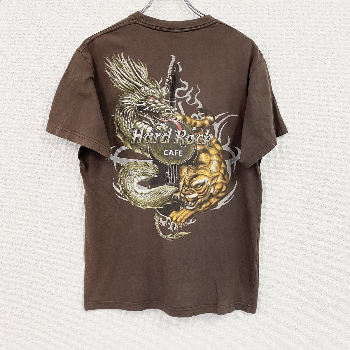 Hard Rock Cafe　ハードロックカフェ　半袖プリントアドバタイジングTシャツ　虎柄　龍柄　両面プリント　茶色　ブラウン　古着