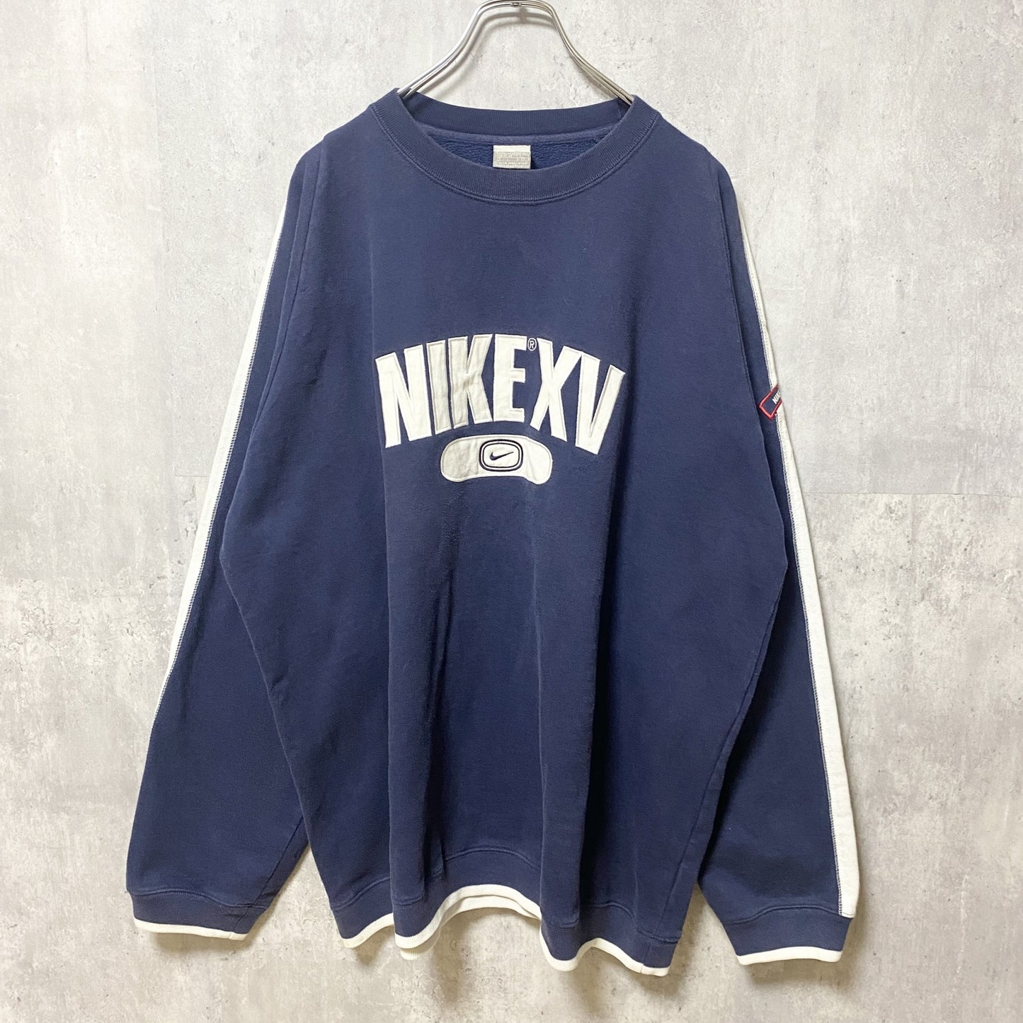 古着 used　NIKE ナイキ　XV　2003　長袖ロゴスウェット　トレーナー　ネイビー　ビックシルエット　XXLサイズ