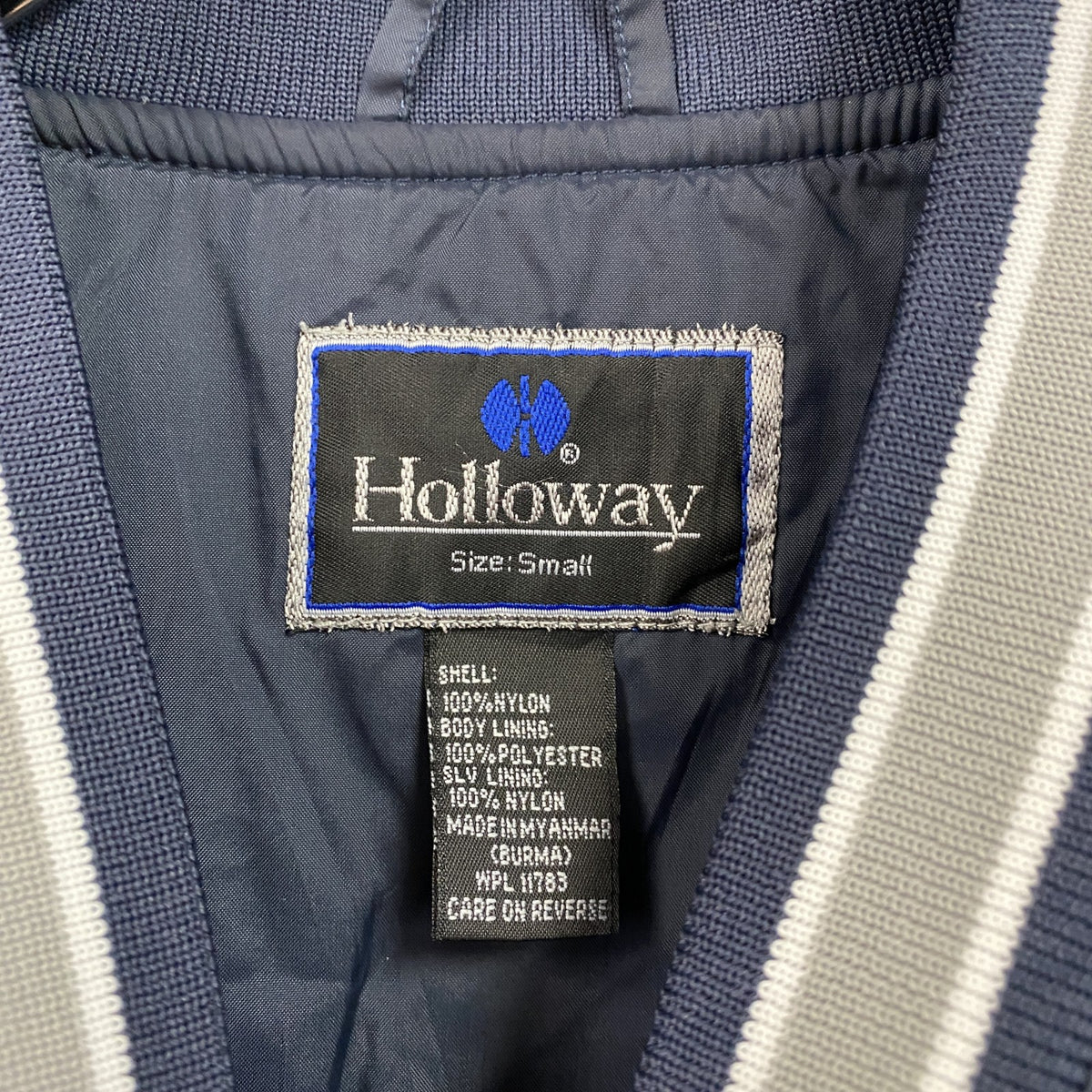 90s　Holloway　ホロウェイ　プルオーバーナイロンジャケット　カレッジロゴ　ワッペン　ヴィンテージ　紺　ネイビー　Sサイズ　古着