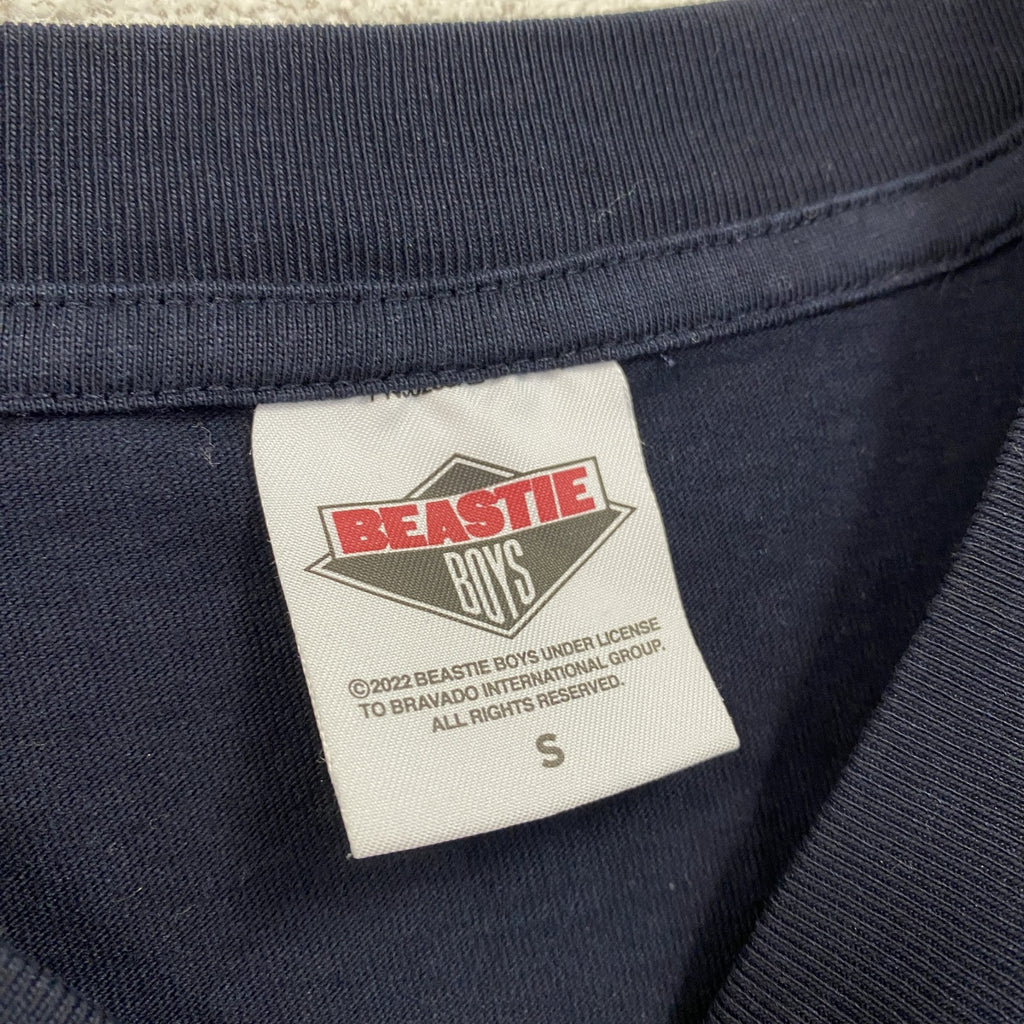 BEASTIE BOYS　ビースティ・ボーイズ　GU　ジーユー　半袖プリントバンドTシャツ　デカロゴ　紺　ネイビー　Sサイズ　古着