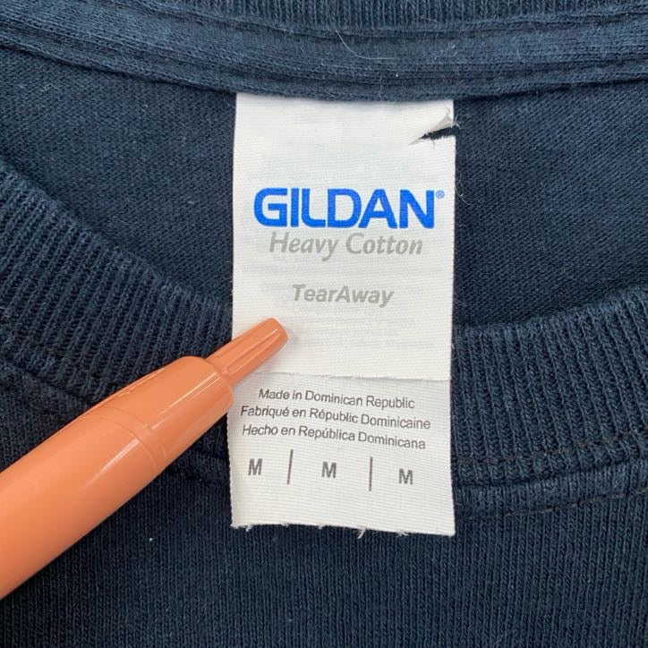 GILDAN　ギルダン　半袖英字プリントTシャツ　STEAK WINES　アメリカ　黒　ブラック　Mサイズ　古着