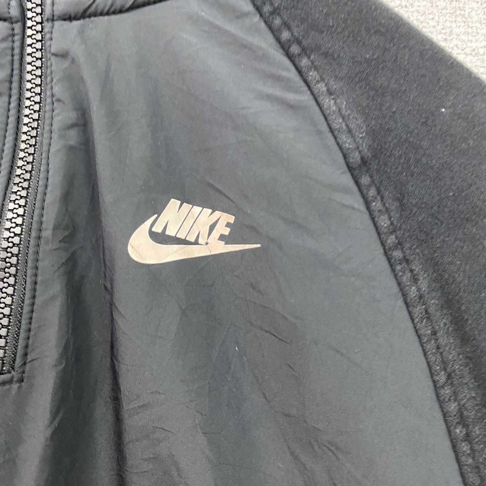 NIKE　ナイキ　長袖ハーフジップジャケット　黒　ブラック　XSサイズ　古着