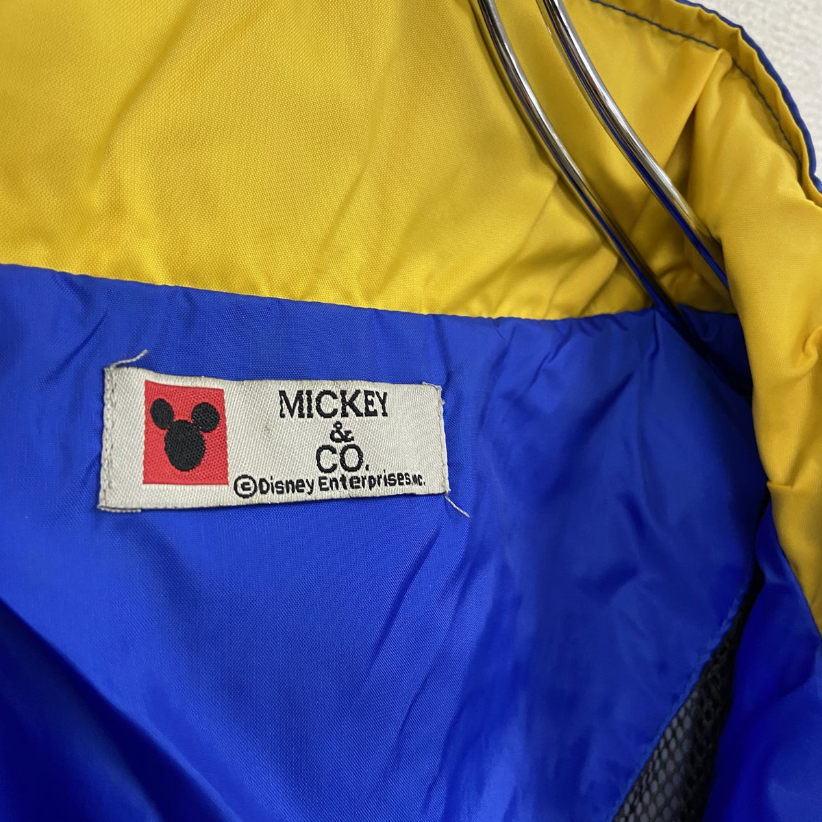 90s～　DISNEY　ディズニー　MICKEY&Co.　ミッキー&コー　ナイロンジャケット　青　ブルー　　ヴィンテージ　古着