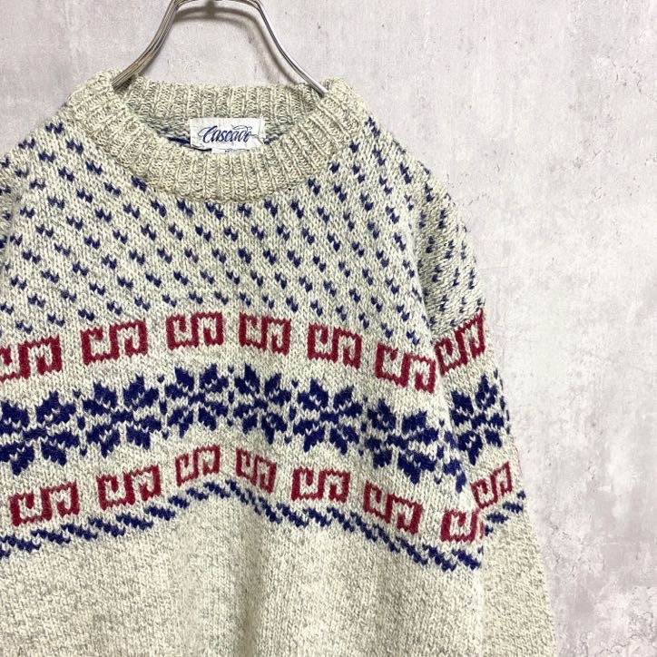 CASCADE 　長袖クルーネックニット　セーター　厚手　ノルディック柄　雪　北欧　レトロデザイン　Mサイズ　古着