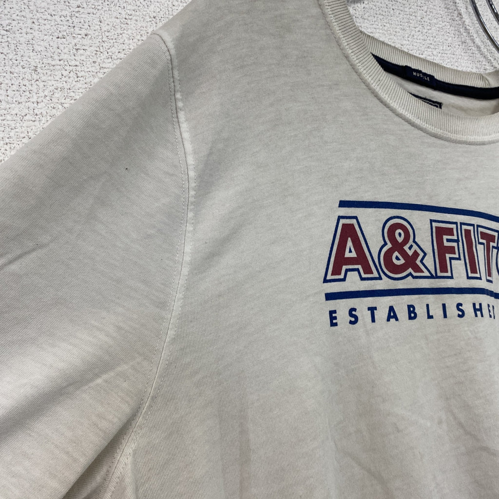 Abercrombie&Fitch　アバクロンビー&フィッッチ　長袖Tシャツ/ロンT　デカロゴ　白　ホワイト　XLサイズ　古着