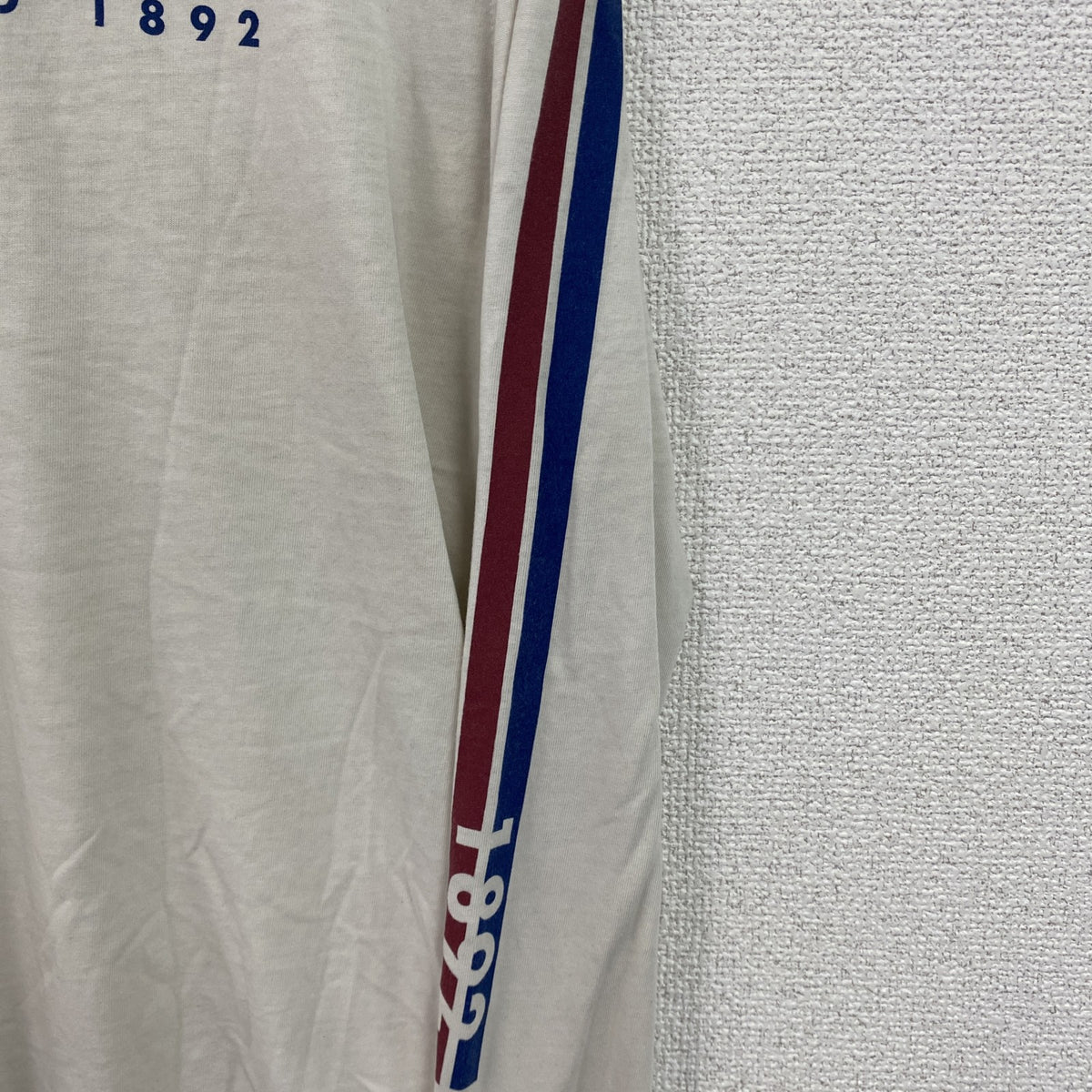 Abercrombie&Fitch　アバクロンビー&フィッッチ　長袖Tシャツ/ロンT　デカロゴ　白　ホワイト　XLサイズ　古着