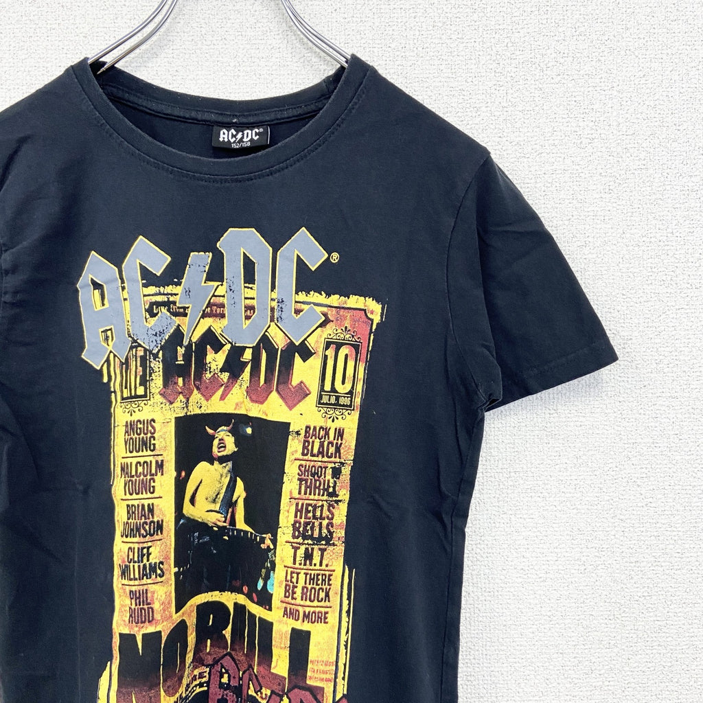 AC/DC　半袖オリジナルバンドプリントTシャツ　カジュアルデザイン　クルーネック　黒　ブラック　レトロ　Sサイズ　古着