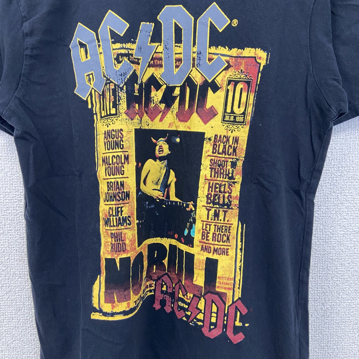AC/DC　半袖オリジナルバンドプリントTシャツ　カジュアルデザイン　クルーネック　黒　ブラック　レトロ　Sサイズ　古着