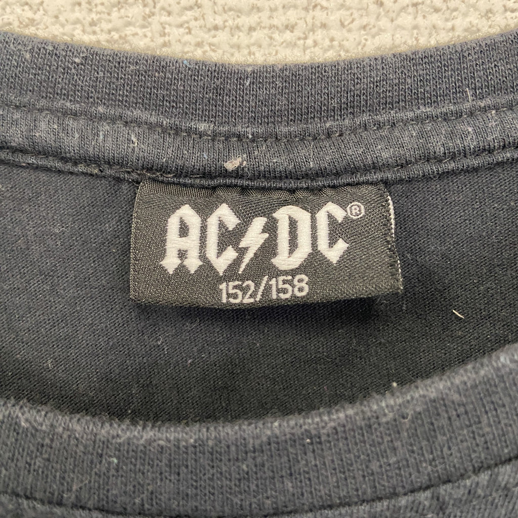 AC/DC　半袖オリジナルバンドプリントTシャツ　カジュアルデザイン　クルーネック　黒　ブラック　レトロ　Sサイズ　古着