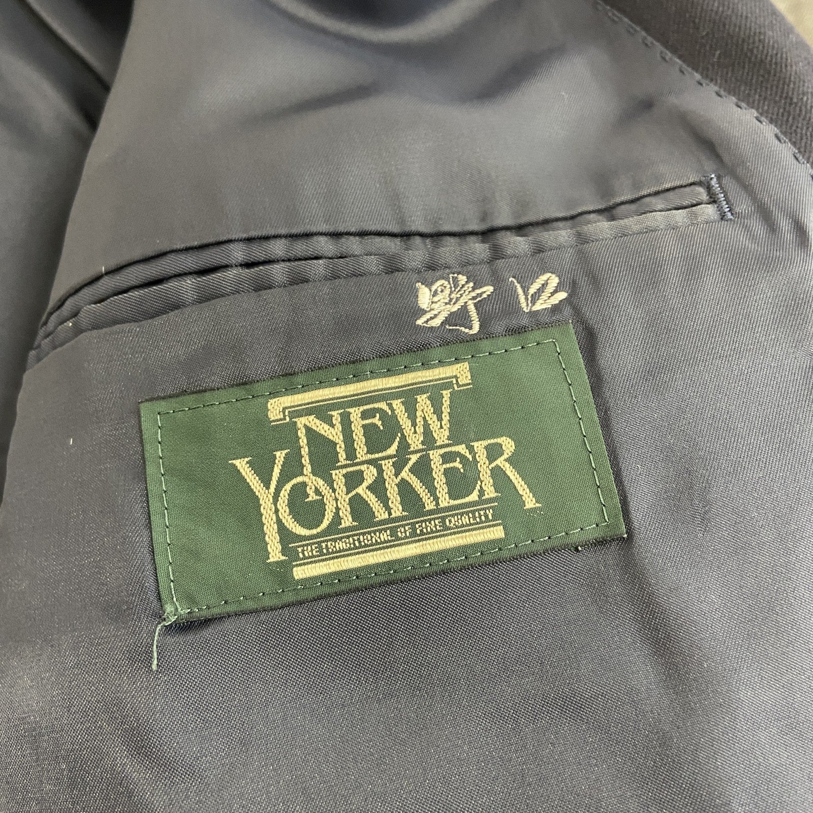 NEW YORKER　ニューヨーカー　テーラードジャケット/ブレザー　紺ブレ　金ボタン　紺　ネイビー　古着