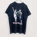 GILDAN　ギルダン　カイリーアービング　半袖プリントTシャツ　黒　ブラック　Mサイズ　古着