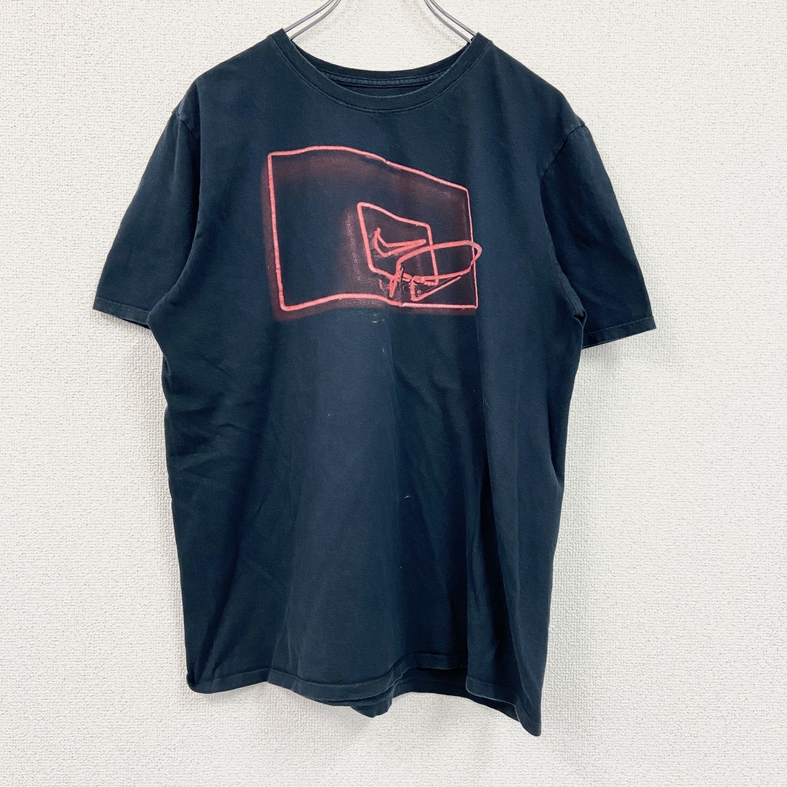 NIKE　ナイキ　半袖ネオンプリントTシャツ　黒　ブラック　Lサイズ　古着