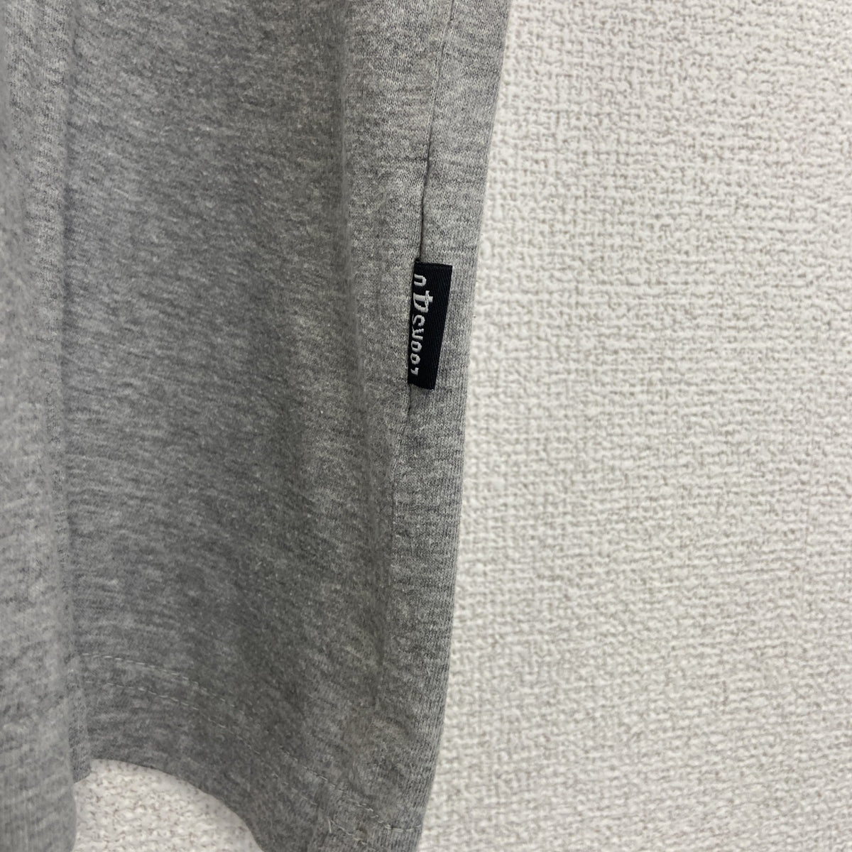00s　LooKS4u　半袖プリントアニマルTシャツ　スパイダー　蜘蛛　クルーネック　ヴィンテージ　灰色　グレー　古着