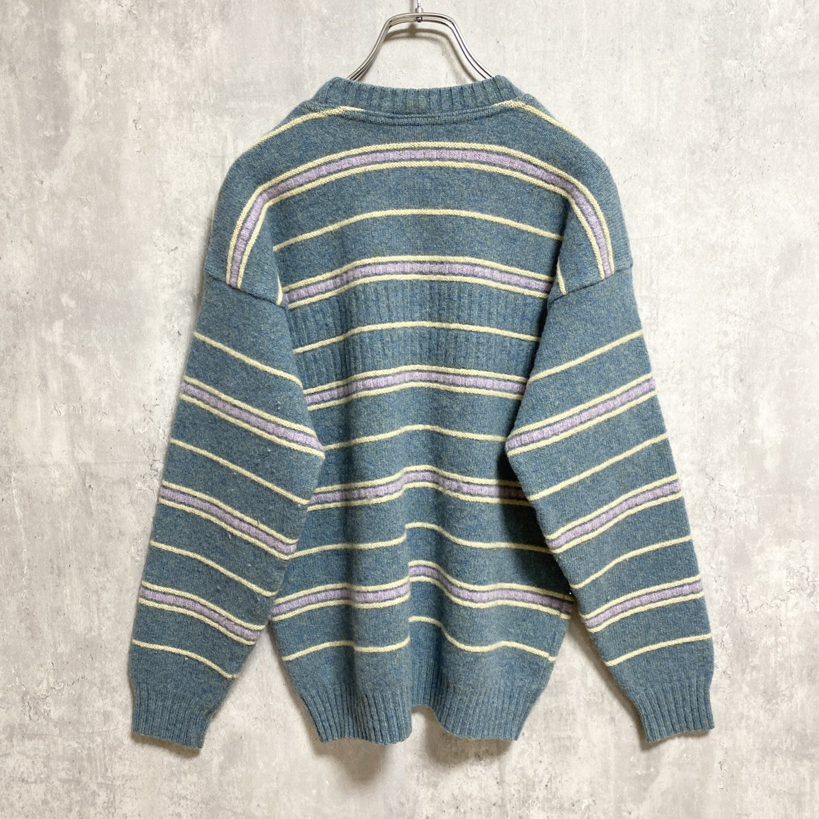 SWEATERSHOP　長袖ボーダー柄ニット　セーター　クルーネック　水色　ライトブルー　イギリス製　Mサイズ　古着