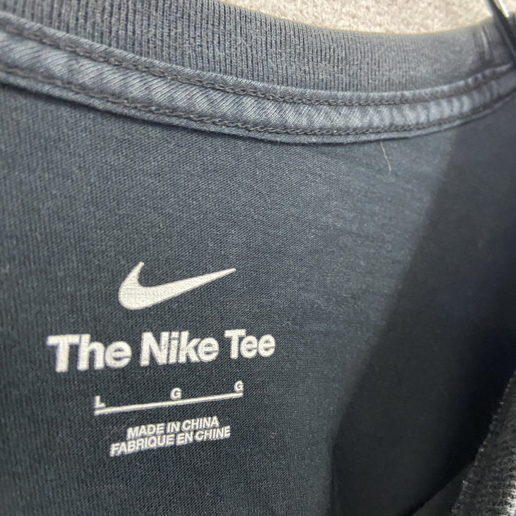 NIKE　ナイキ　半袖プリントTシャツ　黒　ブラック　Lサイズ カットソー メンズ コットン 古着