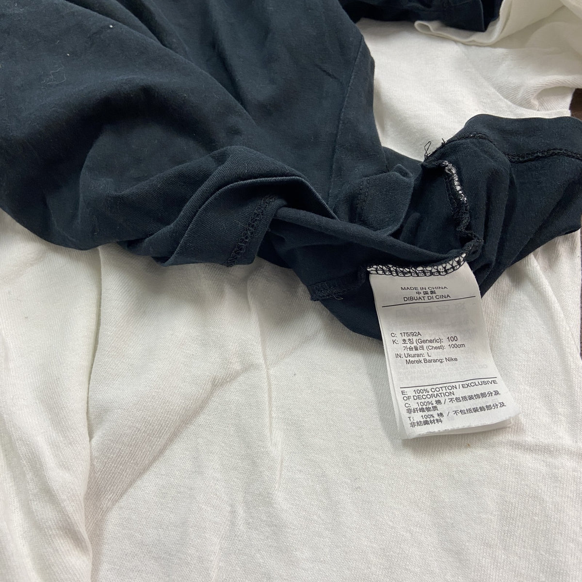 NIKE　ナイキ　半袖プリントTシャツ　黒　ブラック　Lサイズ カットソー メンズ コットン 古着