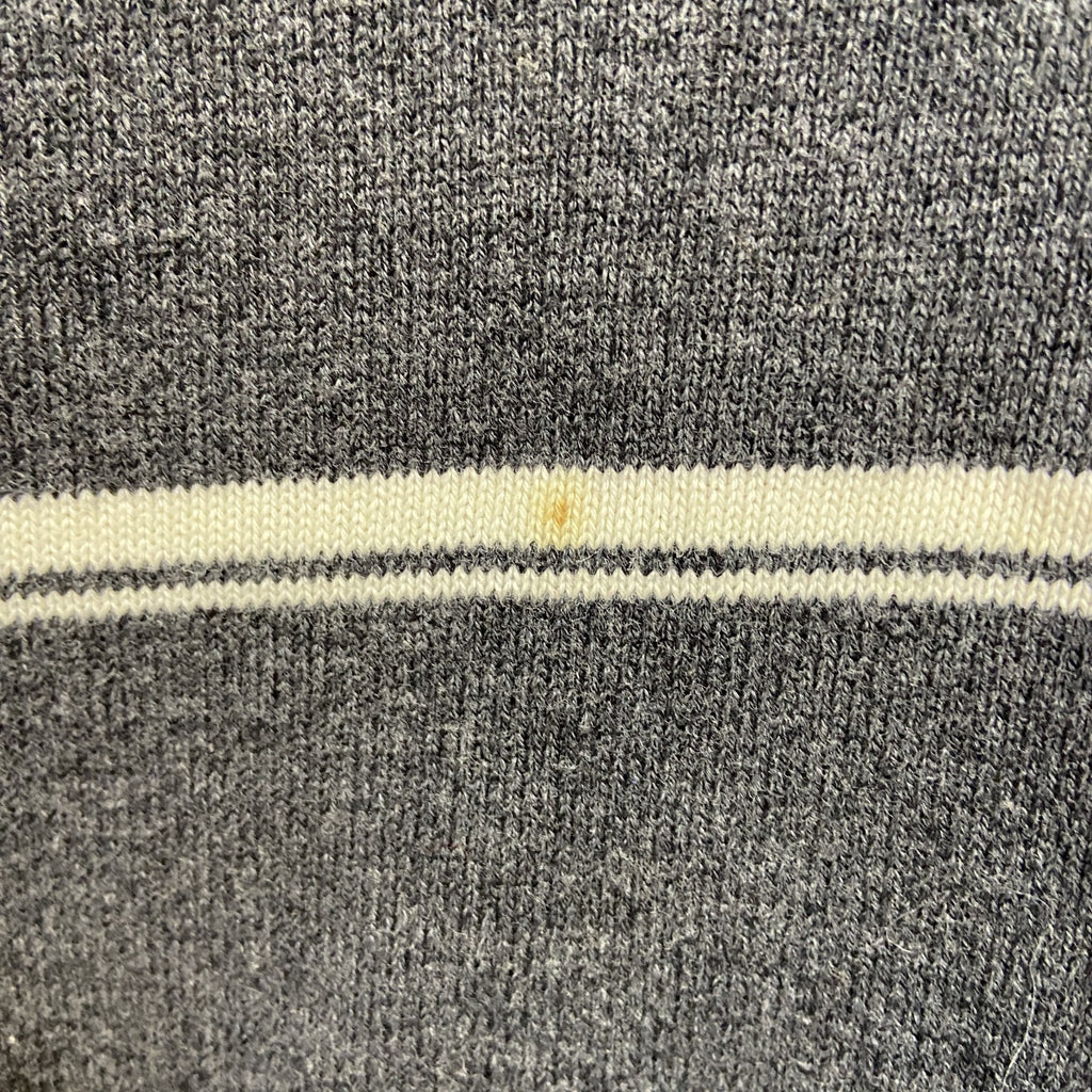 TOMMYHILFIGER　トミーヒルフィガー　長袖ボーダー柄ニット　セーター　Vネック　ワンポイント刺繍　グレー　灰色　古着