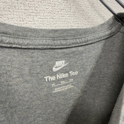 NIKE　ナイキ　半袖プリントTシャツ　ワンポイントT　灰色　グレー　2XLサイズ