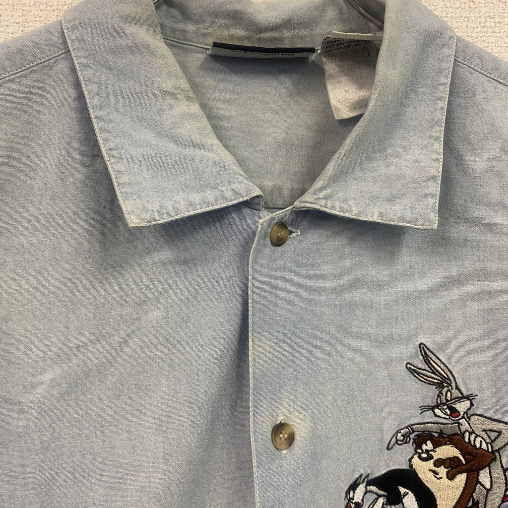 90s　Looney Tunes　Warner Bros.　ワーナーブラザーズ　半袖シャツ　フェード　刺繍ロゴ　ライトブルー　Lサイズ　　ヴィンテージ　古着