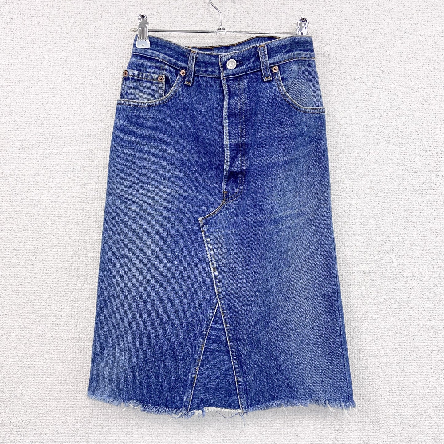 ～90s　Levi’ｓ　リーバイス　デニムスカート　スリット入り　リメイク　再構築　インディゴ　W25サイズ