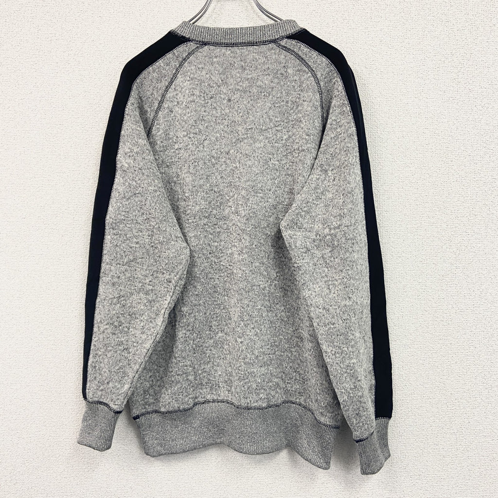 Renegade club　スウェット/トレーナー　前V　ラグランスリーブ　刺繍ロゴ　3連プリント　灰色　グレー　Mサイズ　古着