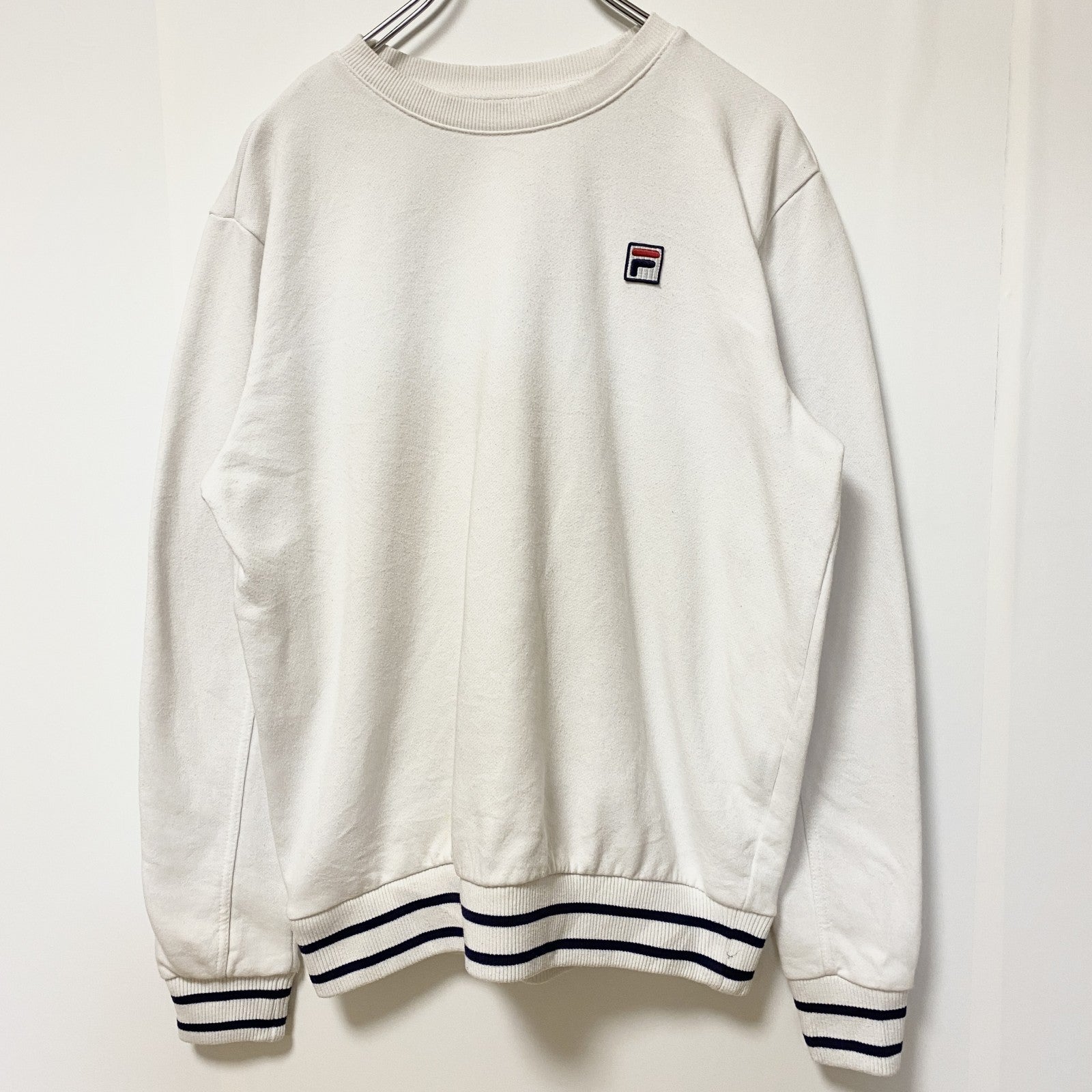 FILA　フィラ　スウェット/トレーナー　リブライン　刺繍ロゴ　ワンポイント　白　ホワイト　Lサイズ　古着