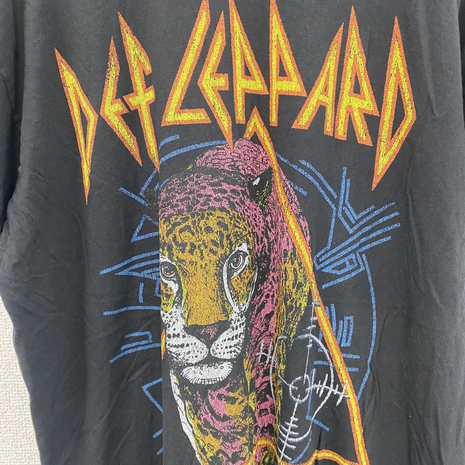 DEF LEPARD　デフレパード　半袖音楽プリントTシャツ　ハードロック　ブラック　Sサイズ　古着