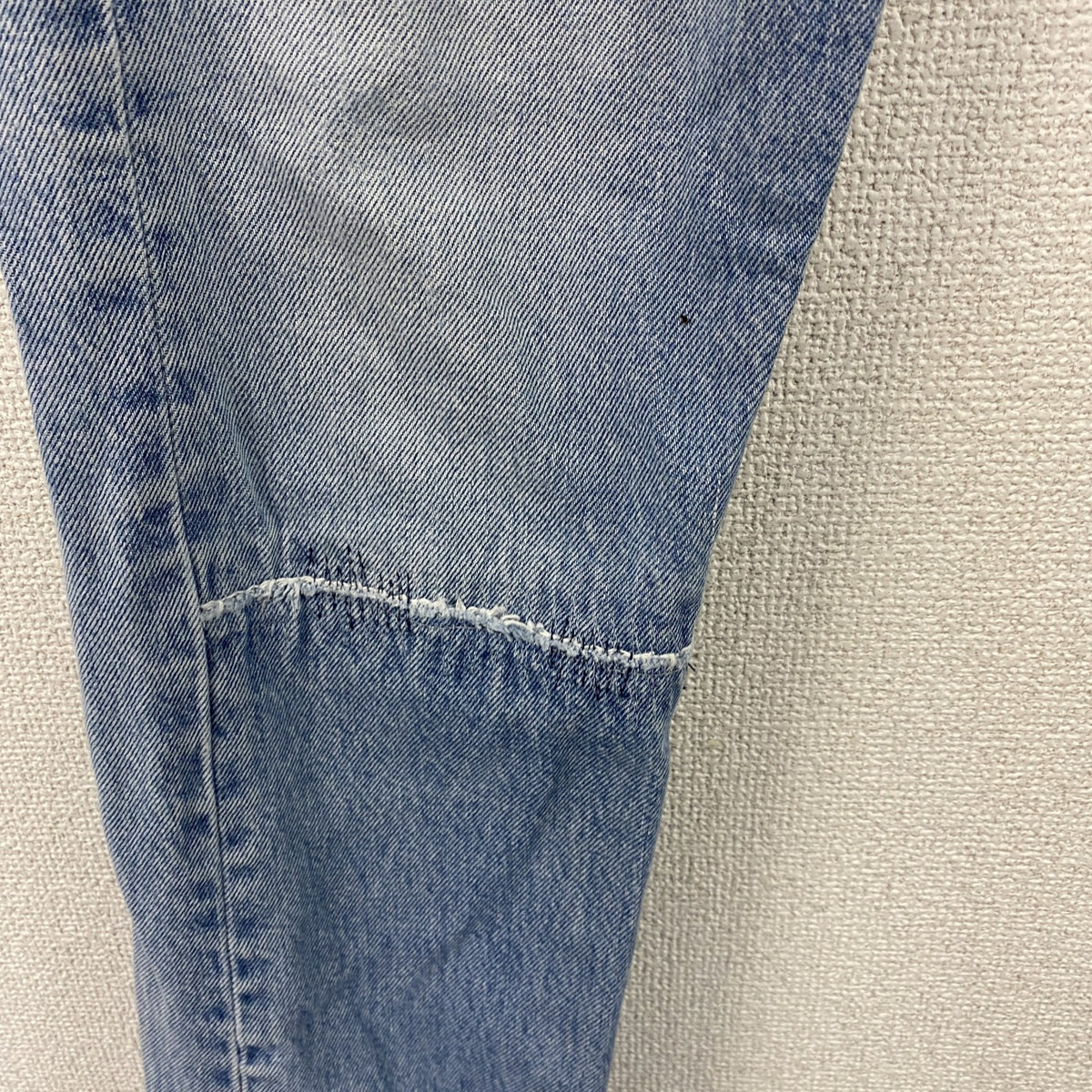 Levi’s　リーバイス　501　デニムパンツ/ジーンズ　リメイク加工　縦落ち　ボタンフライ　インディゴ　W30サイズ　古着